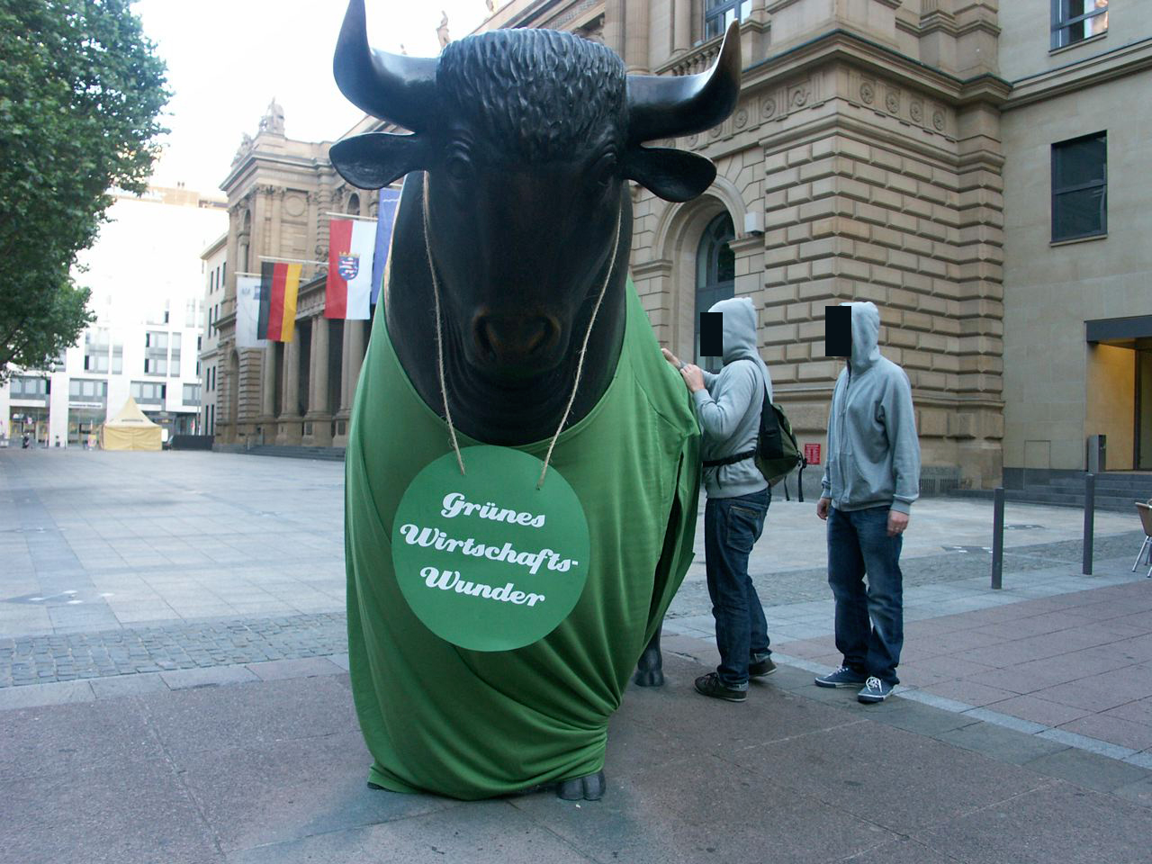 Bulle-1 in Guerilla-Aktion an der Frankfurter Börse